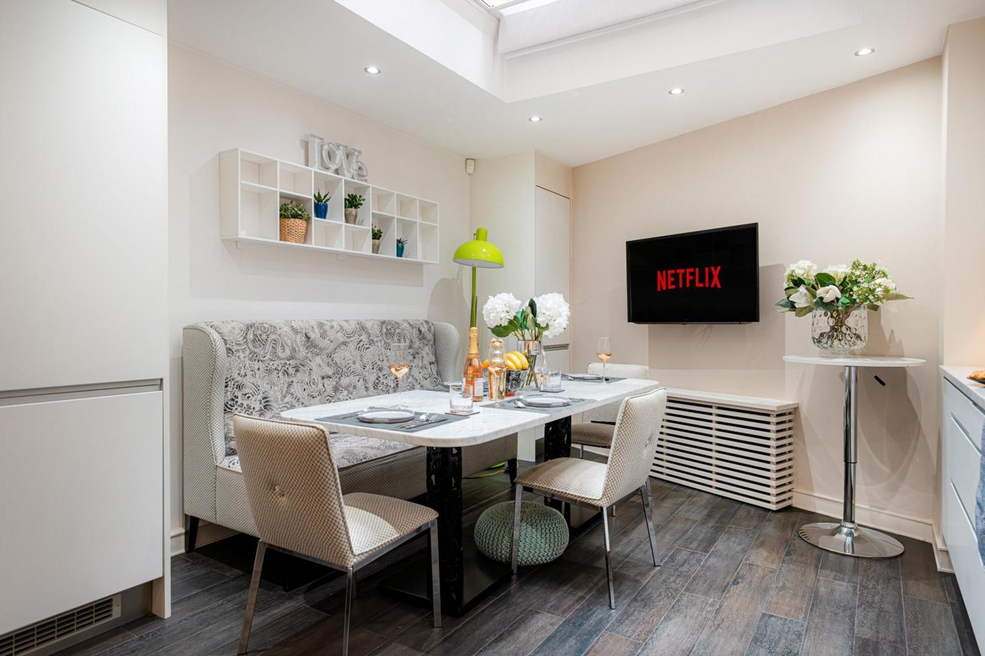 Luxury 3br In Belgravia, Near Victoria Casa de férias Londres