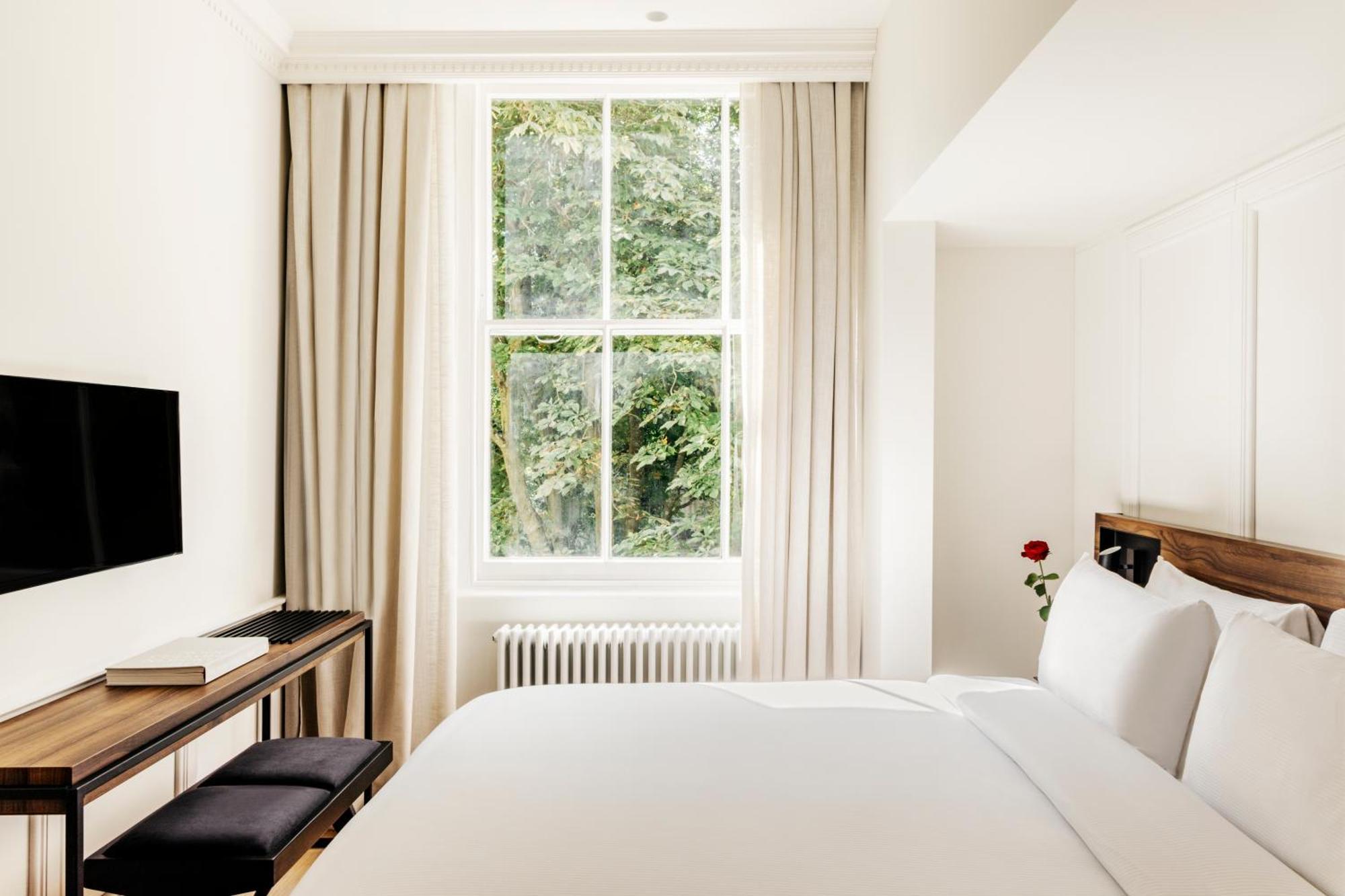 The Caesar Hotel Londres
