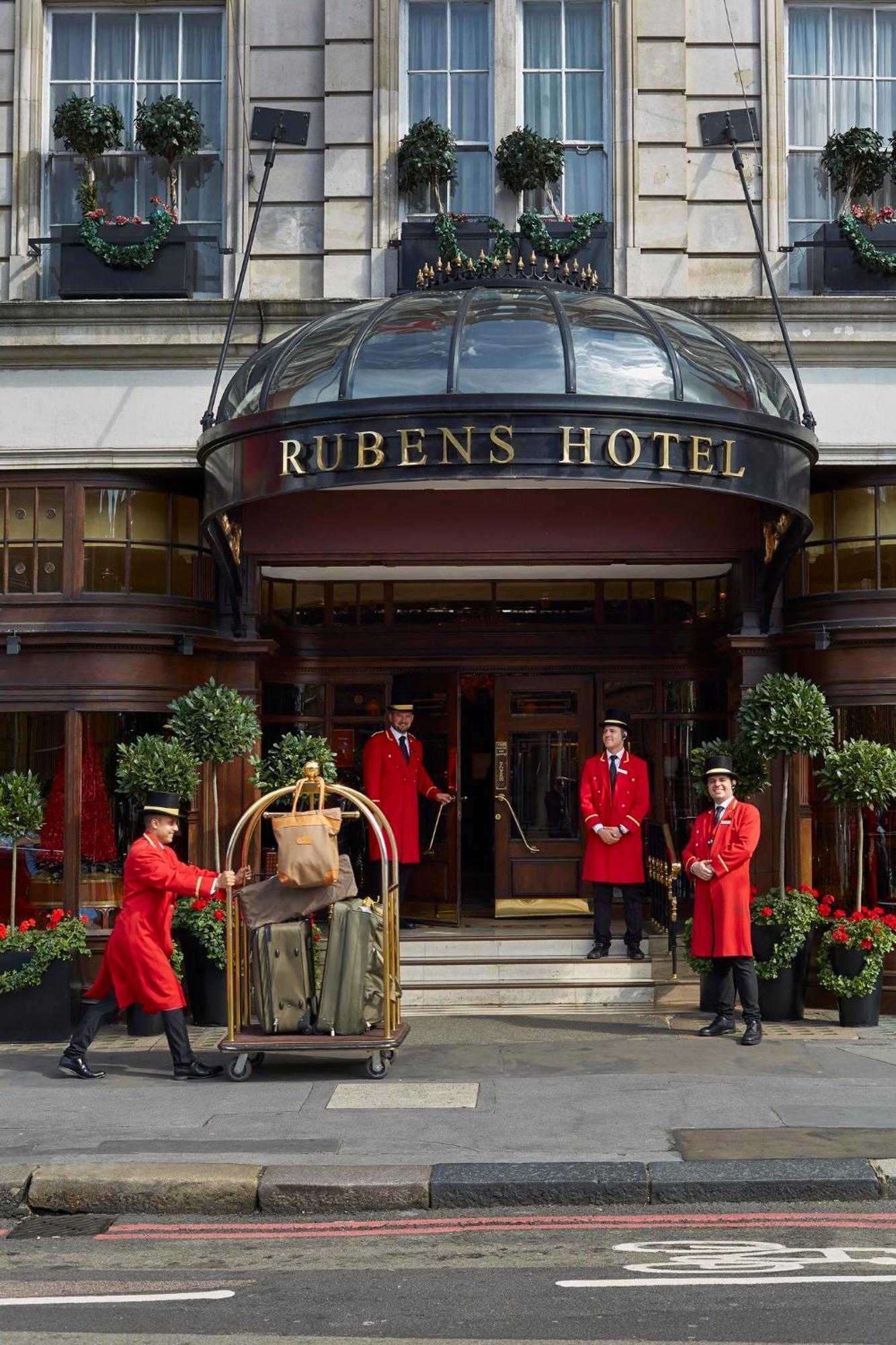 Rubens At The Palace Hotel Londres