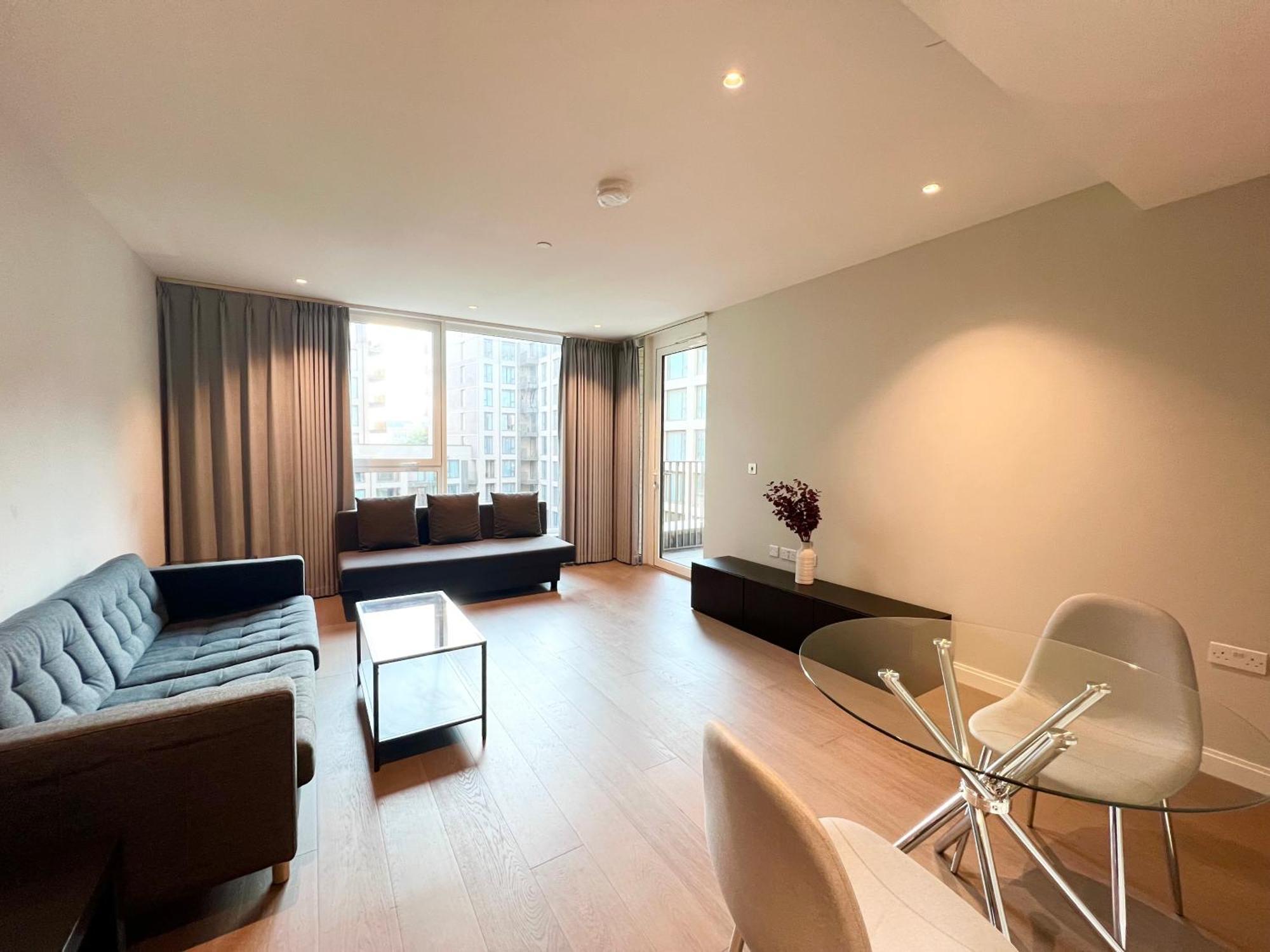 Vauxhall Lux Apartment *