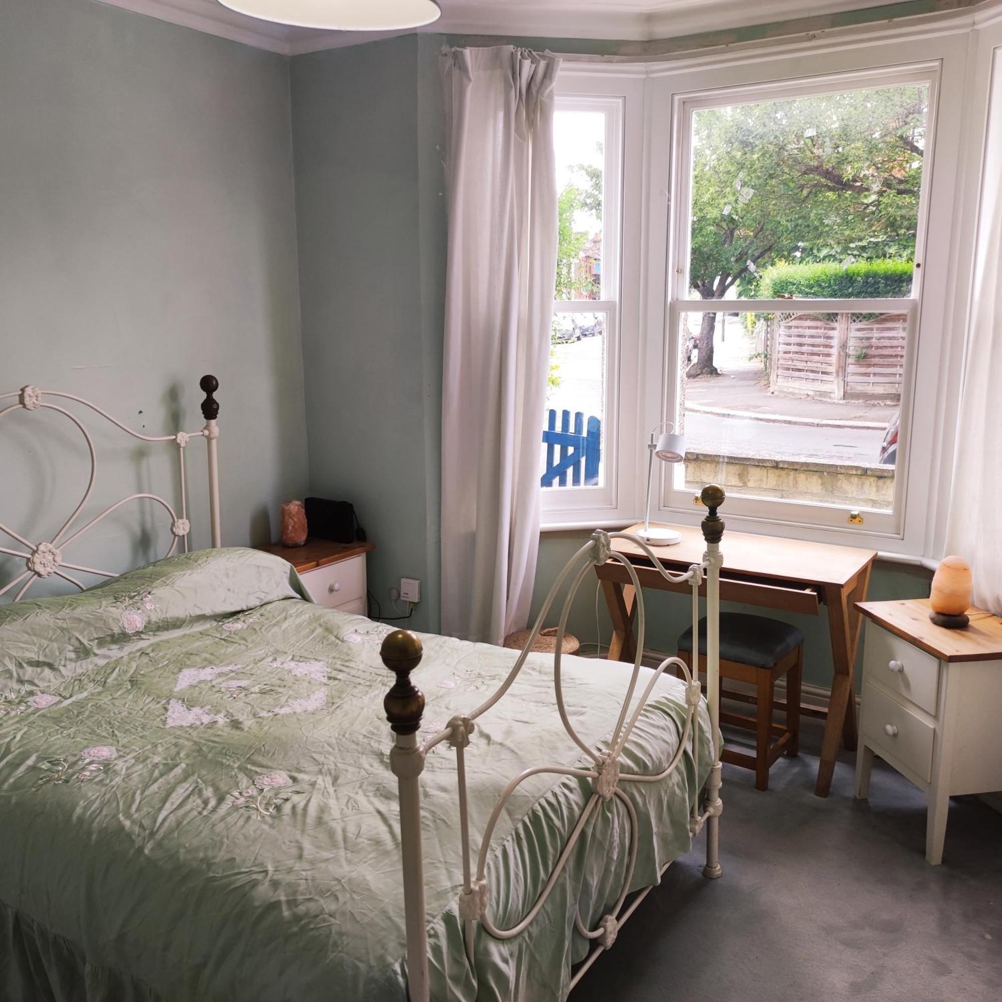 Cosy Double Near Wimbledon *