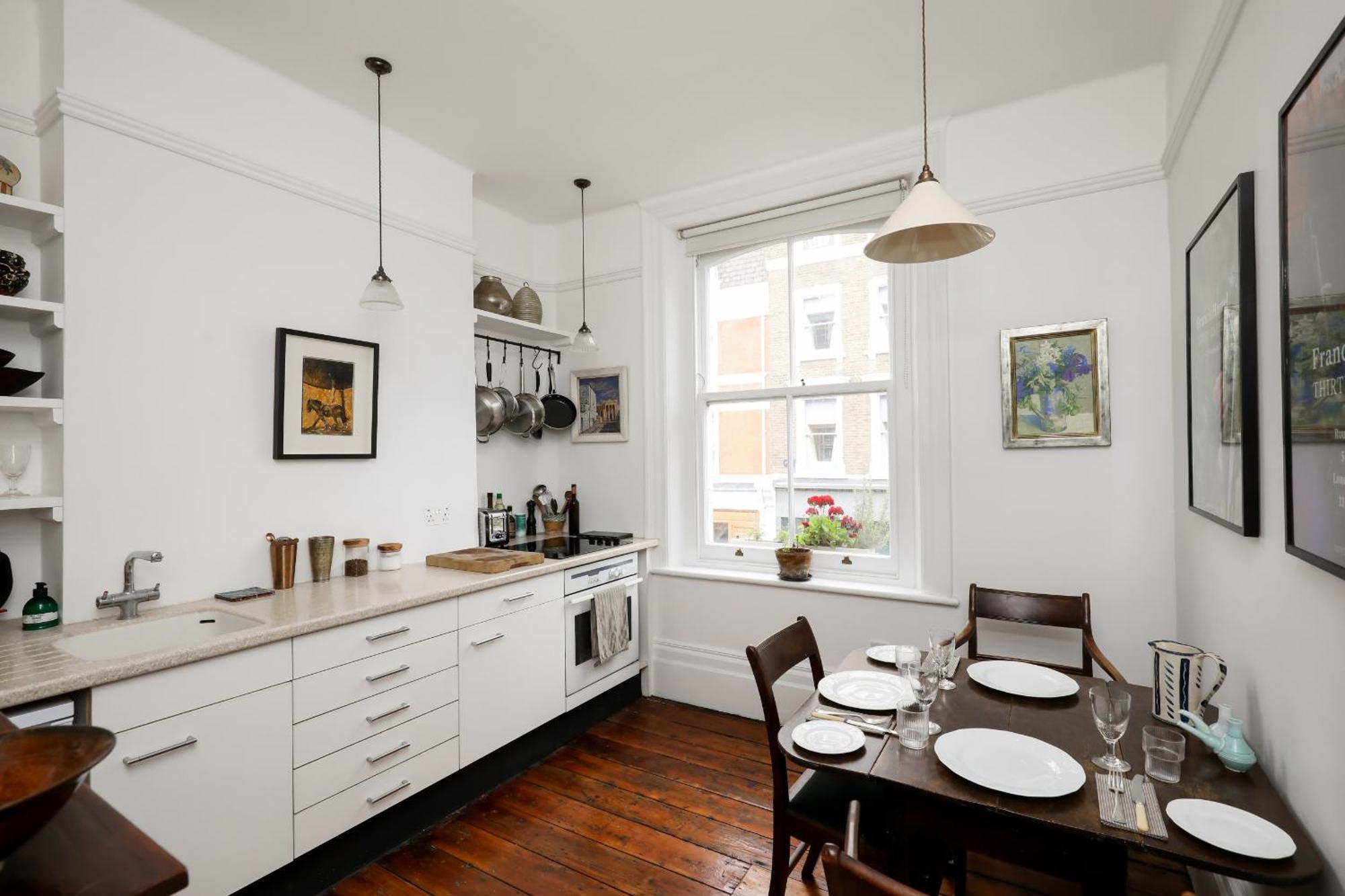 Charming West End In Peaceful Fitzrovia Londres