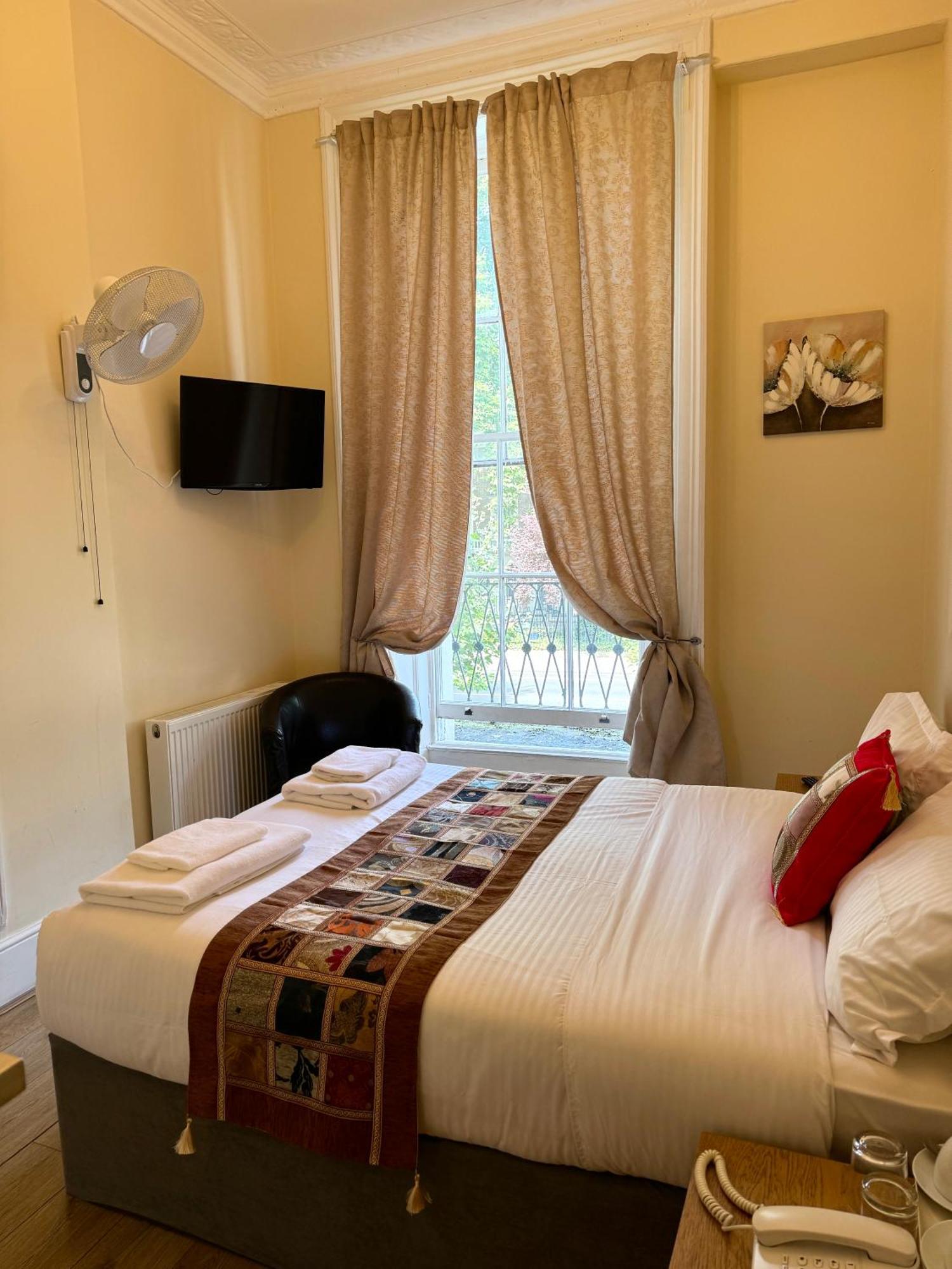 Hotel Abc Hyde Park