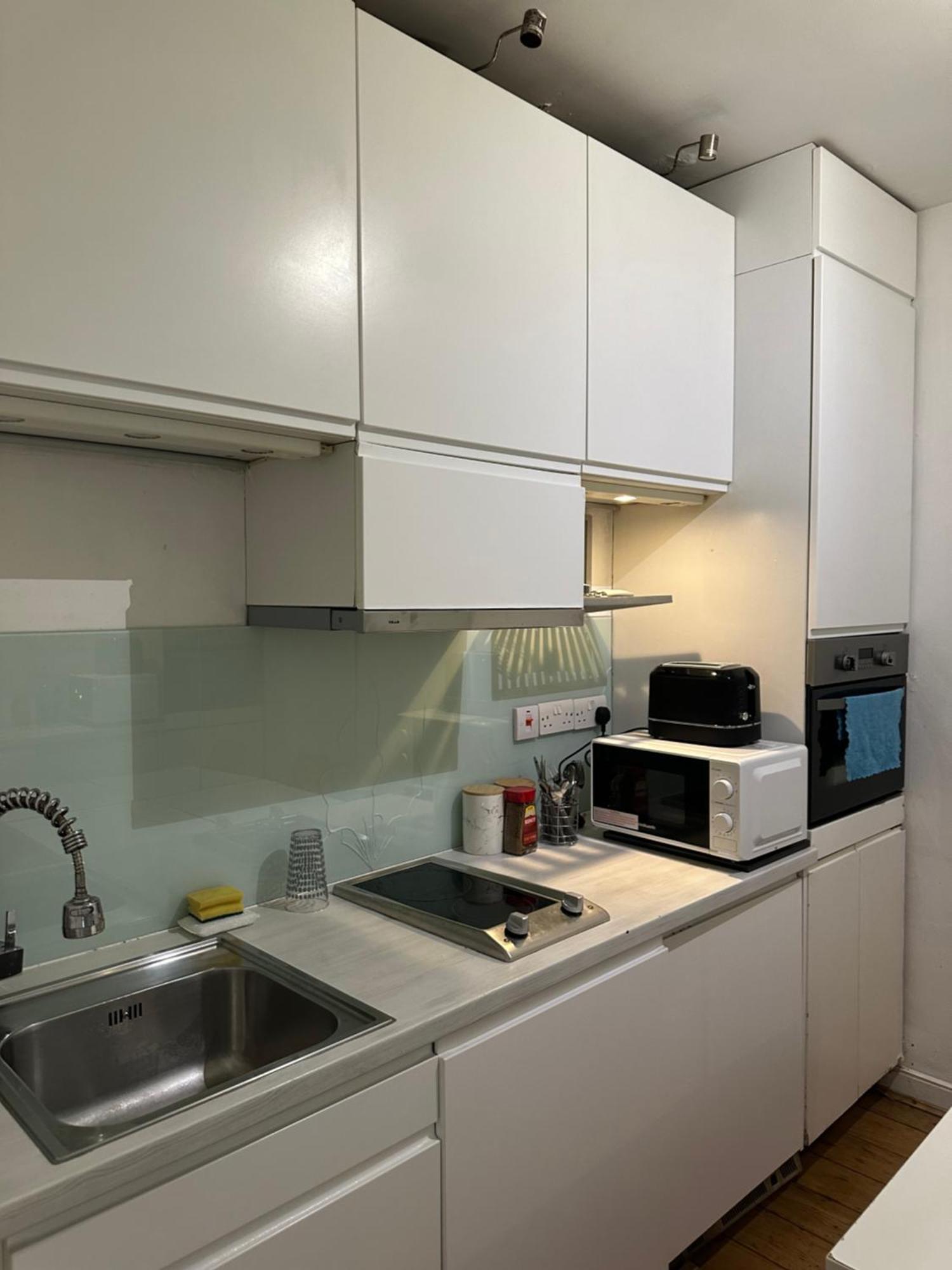2 Bedroom Flat In Kingscross, St Pancras! 6 People Londen