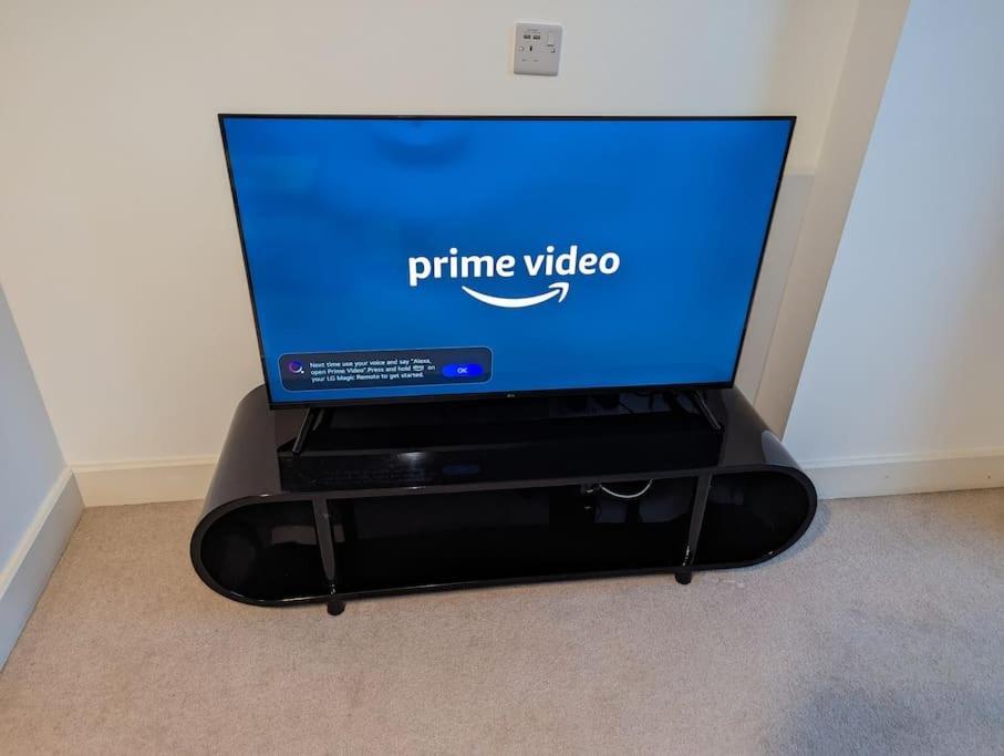 Apartamento Premium Offers L Last-minute L Remigro Short Lets L 1 Bed Flat L Royal Docks L Airport & Excel L 2 Bed St Albans L Family Friendly L Near Bus Stop L Centre L Book Today With Remigro *