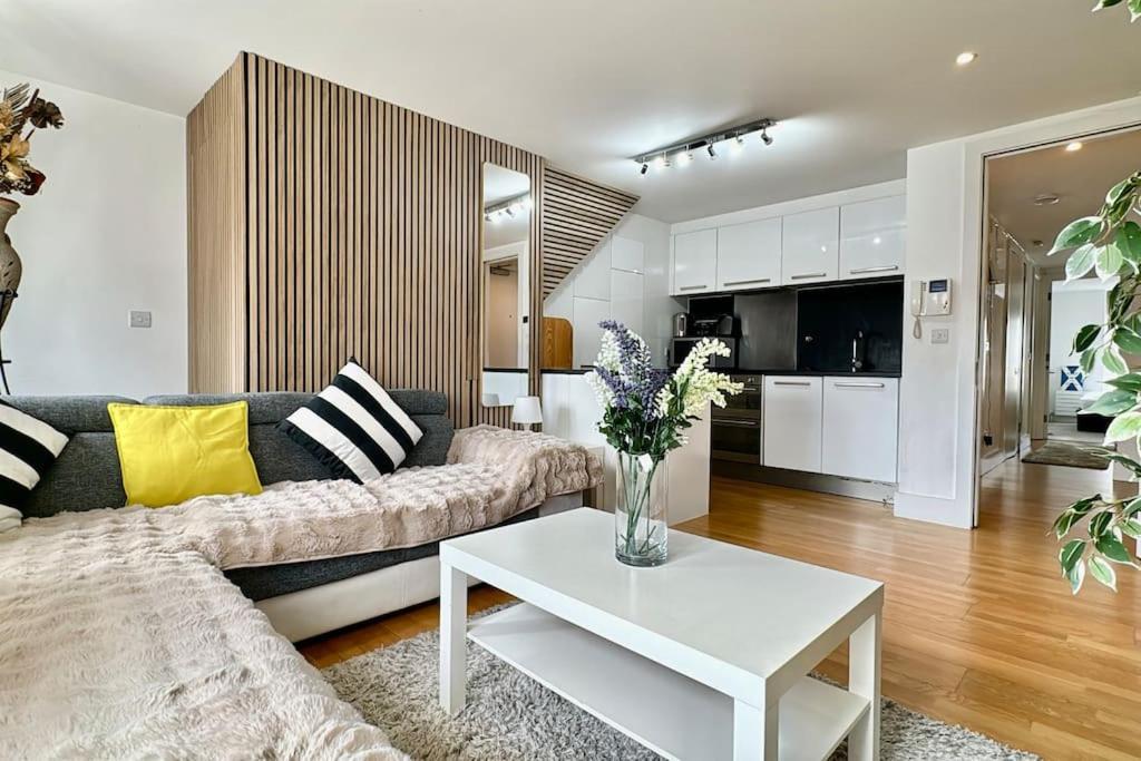 Inactive Apartment *