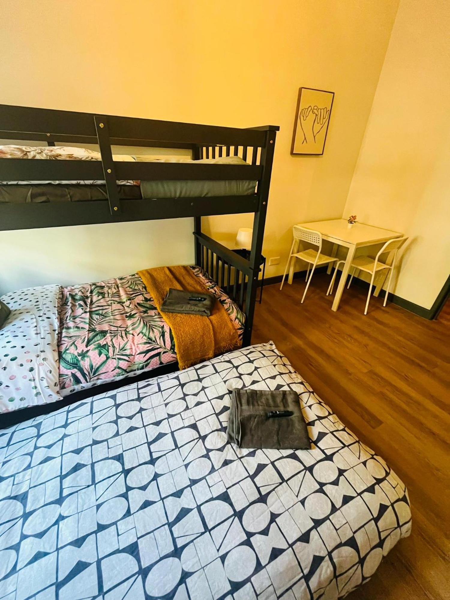Kilburn Guest 167