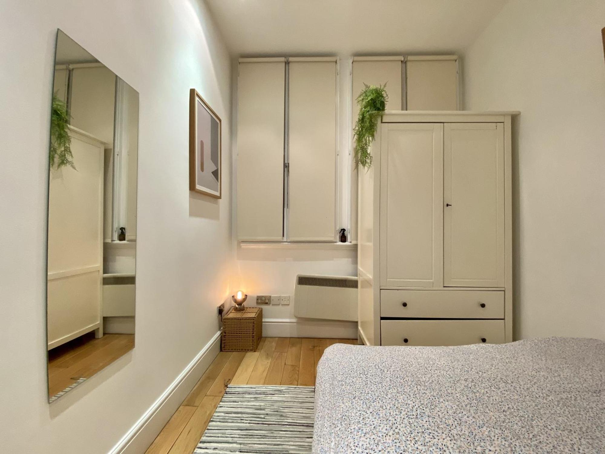 Apartamento Entire Flat, Central London, Bank Payment To The Host Within 24h From The Reservation