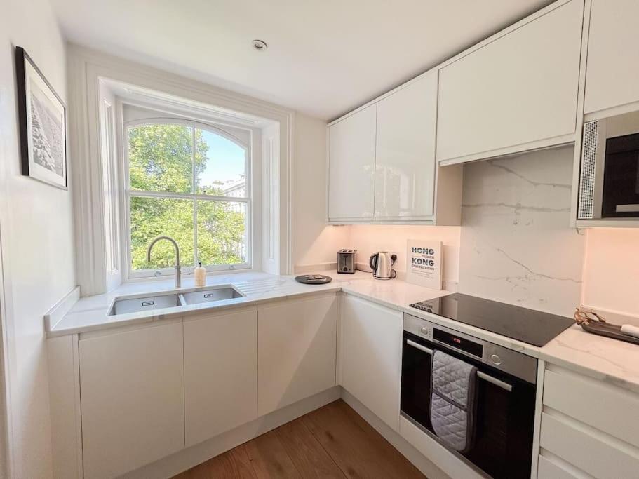 Luxurious In A Prestigious Location * Londres