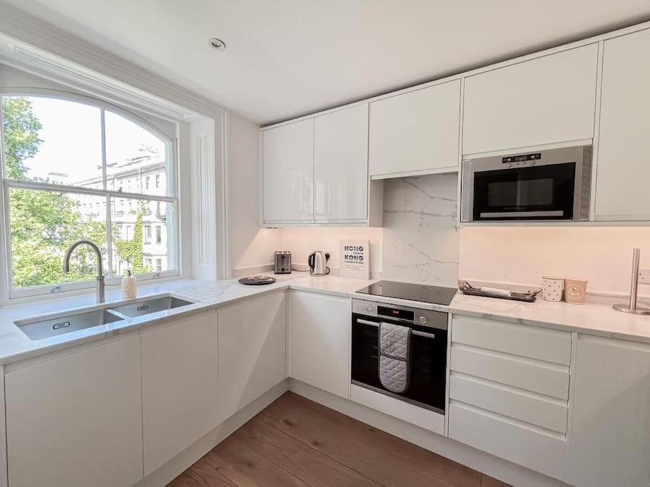 Luxurious In A Prestigious Location Appartement Londres