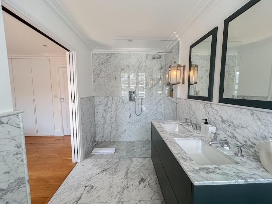 Appartement Luxurious In A Prestigious Location *