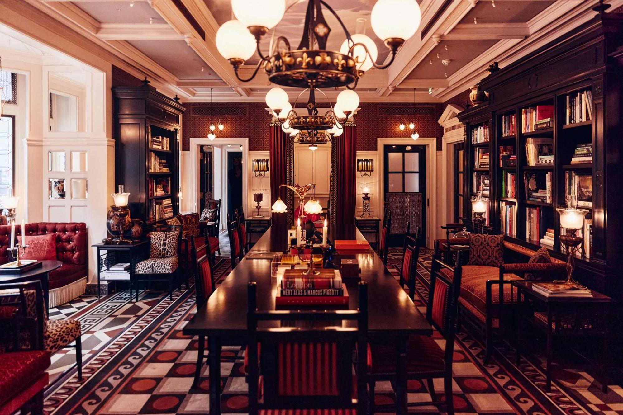 Hotel At Sloane