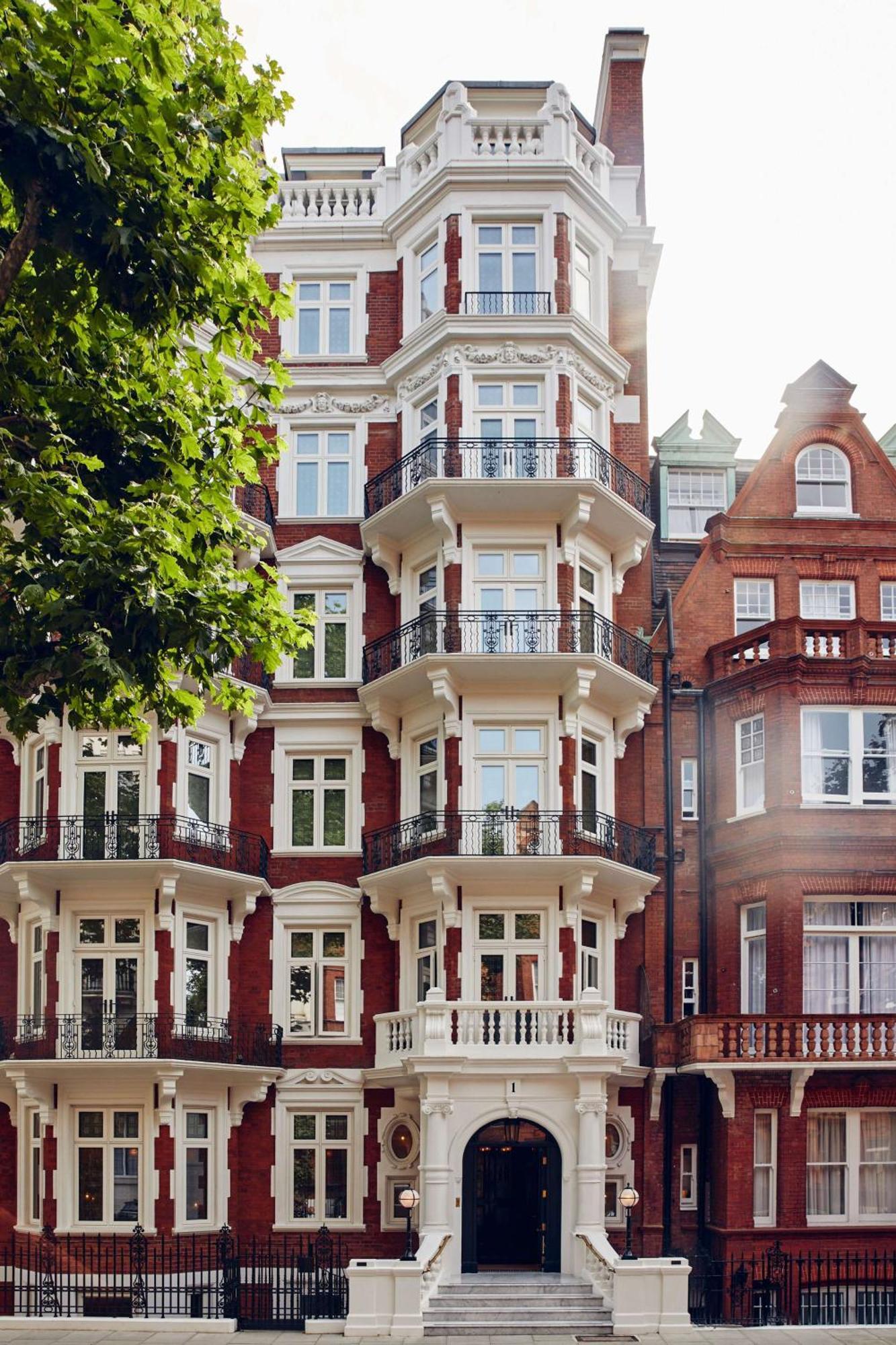 At Sloane Londen