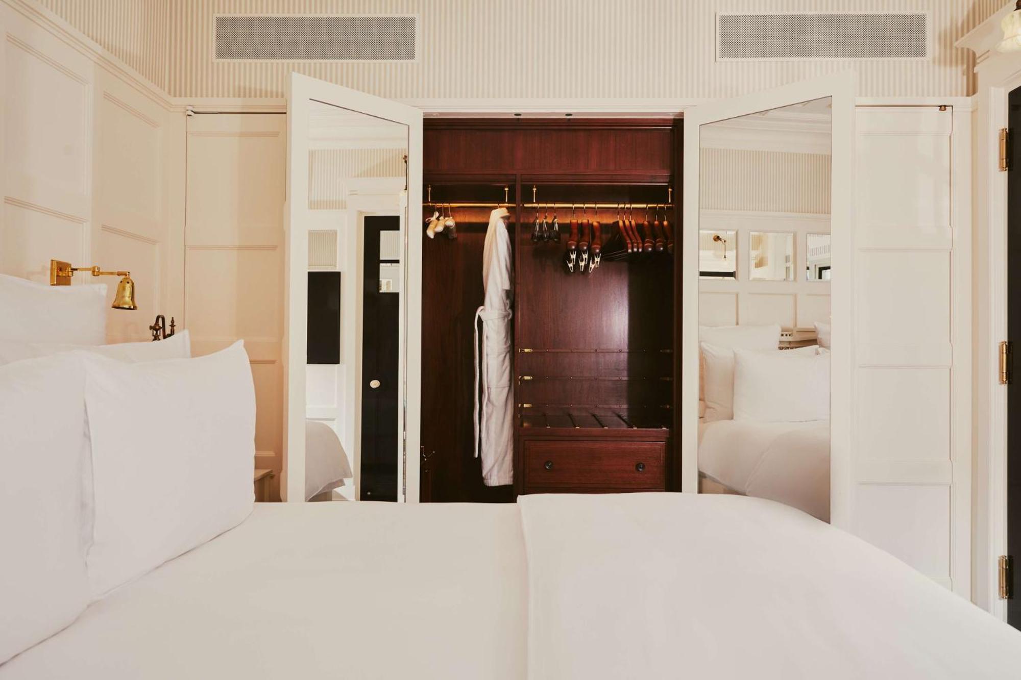 Hotel At Sloane