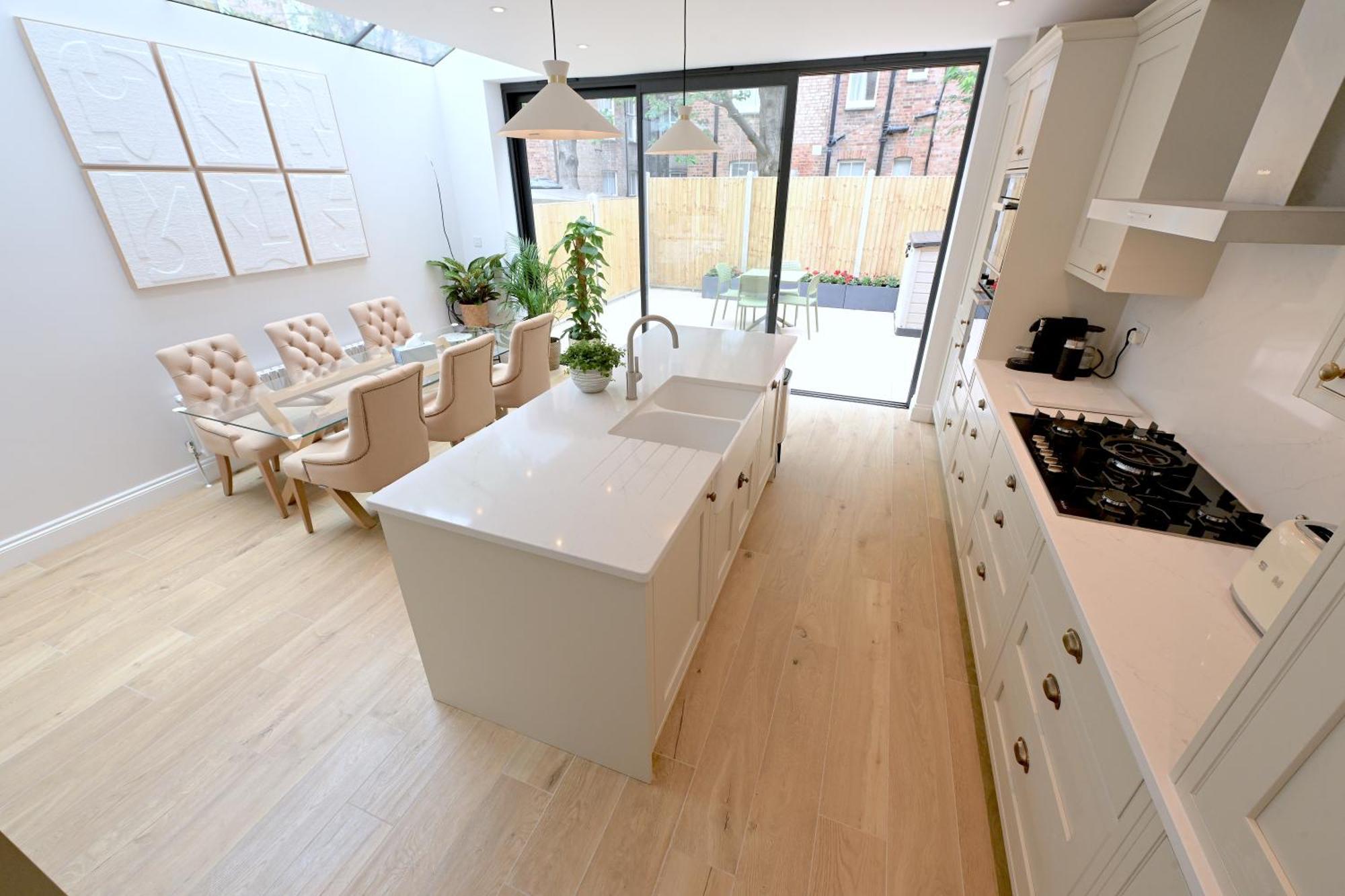 Stylish & Spacious 4 Beds House Сasa de vacaciones Londres