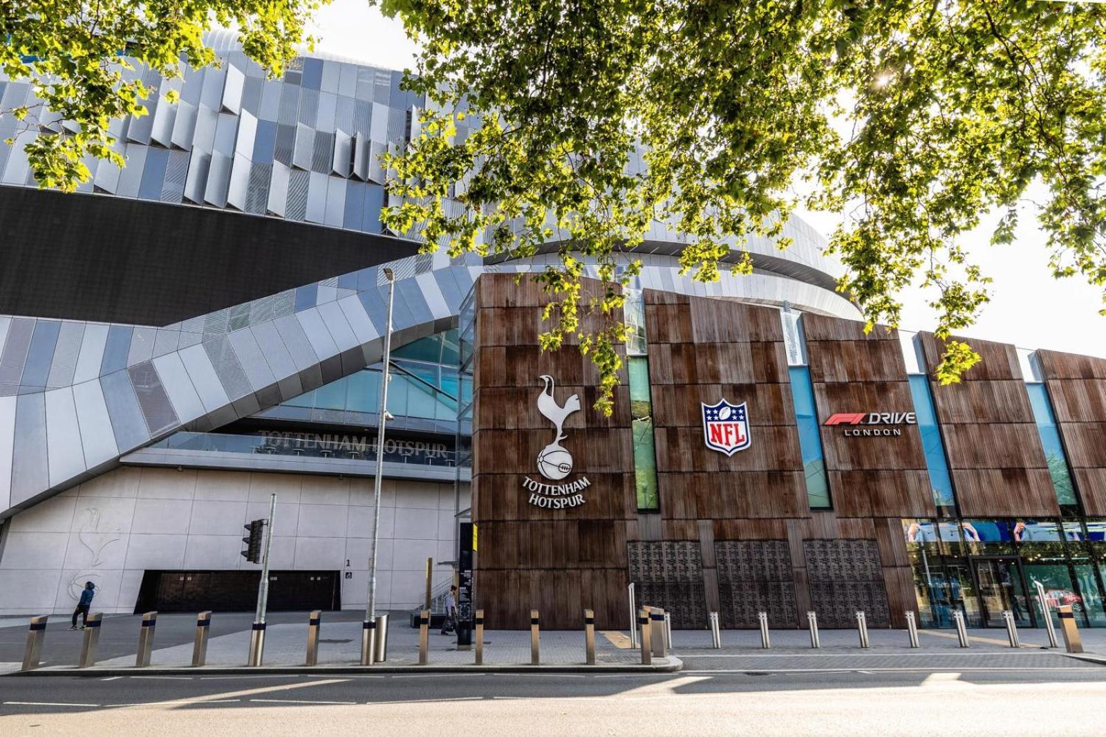 Modern With Driveway Parking For 2 Vehicles, Near Tottenham Hotspur Stadium, White Hart Lane Train Station * Londres