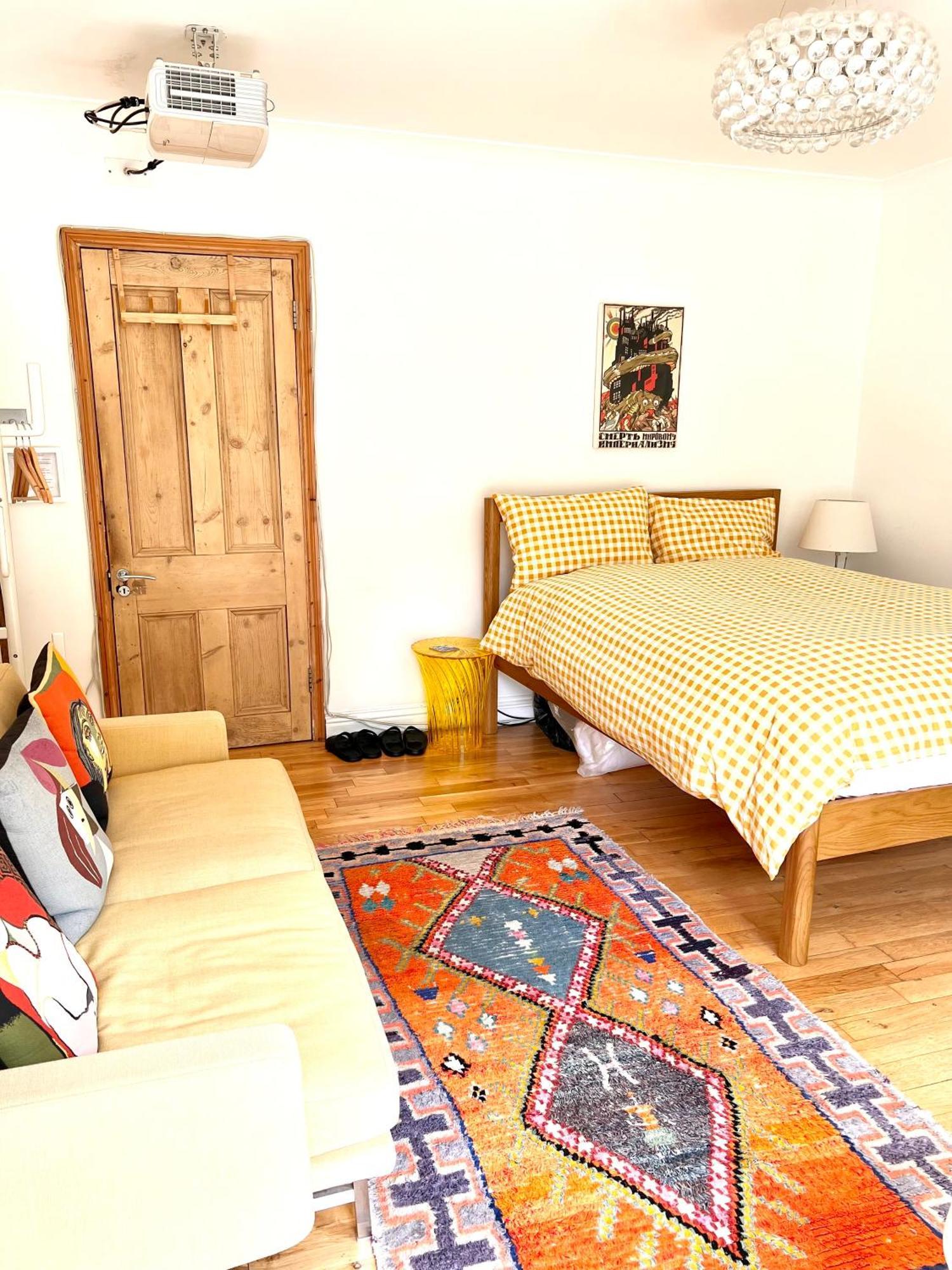 Homestay Waterloo - Private In Shared *