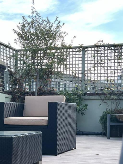 Close To River And Park With Stunning Roof Terrace Hébergement de vacances