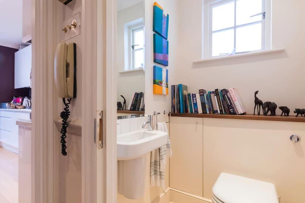 Close To River And Park With Stunning Roof Terrace Hébergement de vacances
