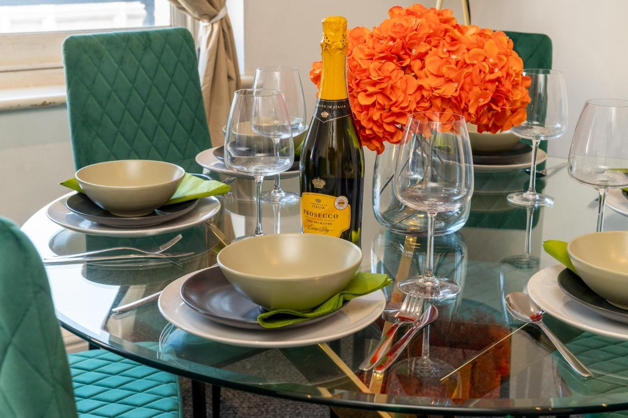 Livestay In Bayswater Apartment
