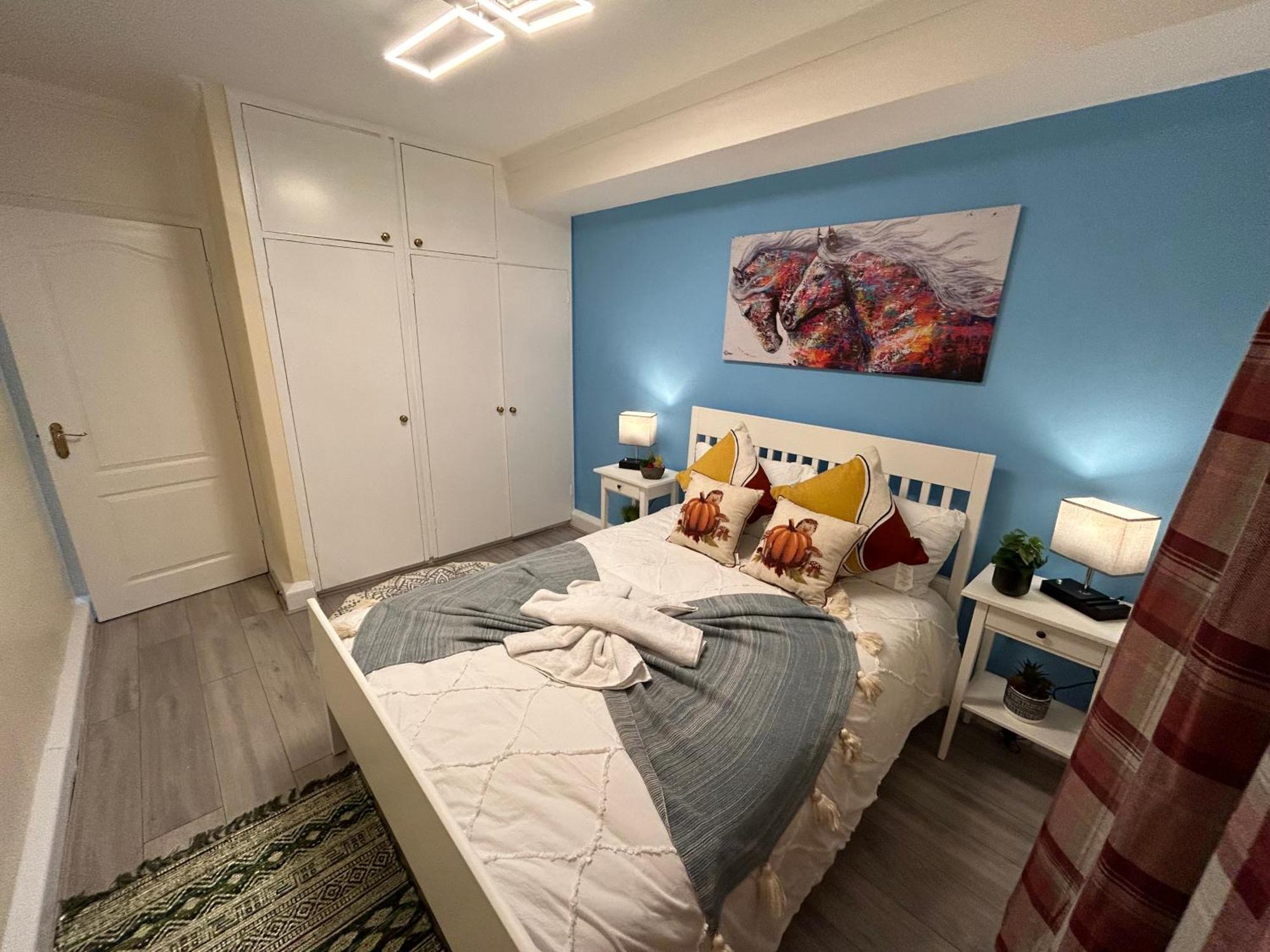 Posh 2 Bedroom Living Kitchen 2 Bathroom Appartement