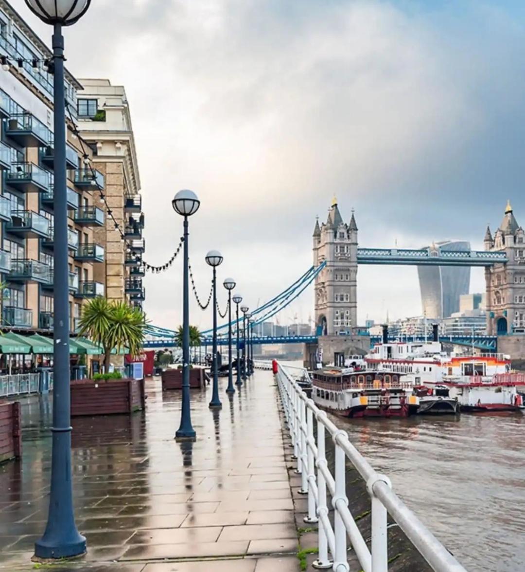 Elegant 2-bedroom Flat Near Bridge - Perfect Location With Easy Access Appartement