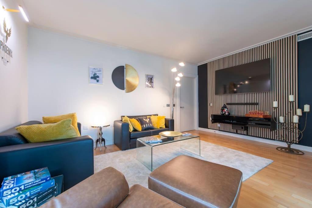 24hr Concierge, Gym, Pool, Museum, Shopping Centre * Londres