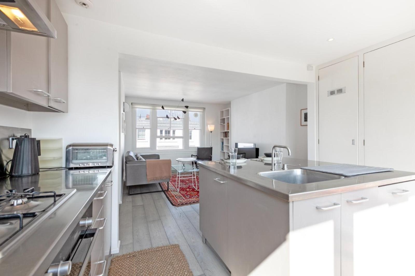 Luxury Newly Refurbished One-bedroom Flat In Notting Hill Apartment