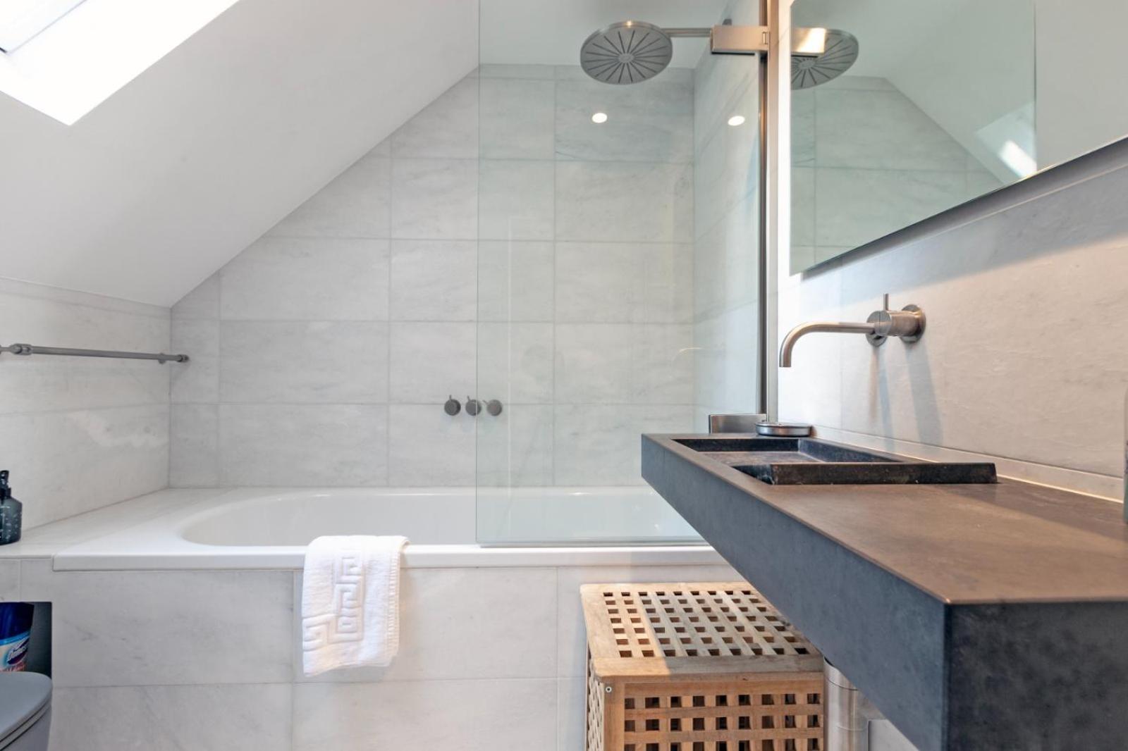 Apartment Luxury Newly Refurbished One-bedroom Flat In Notting Hill London