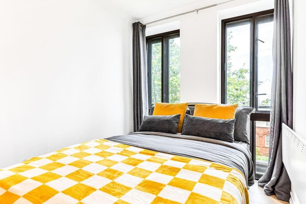 Luxaway In Earls Court - Sleeps Up To 10 London