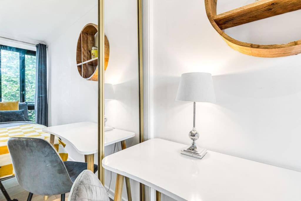 Luxaway In Earls Court - Sleeps Up To 10 London