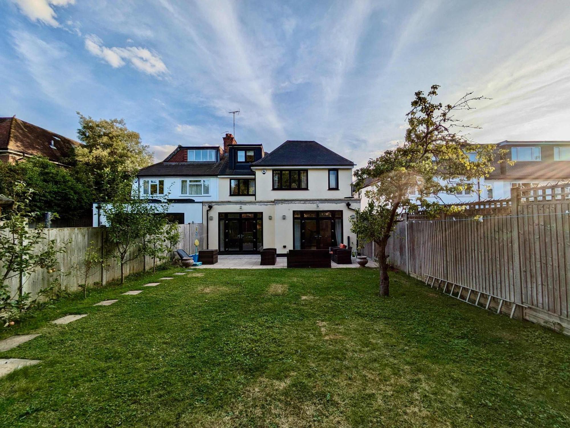 Charming Family With Private Garden Londres