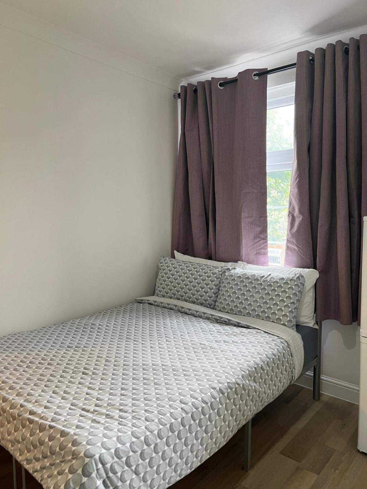 Oxborne Uk - Gardner Quarto em Acomodações Particulares Londres