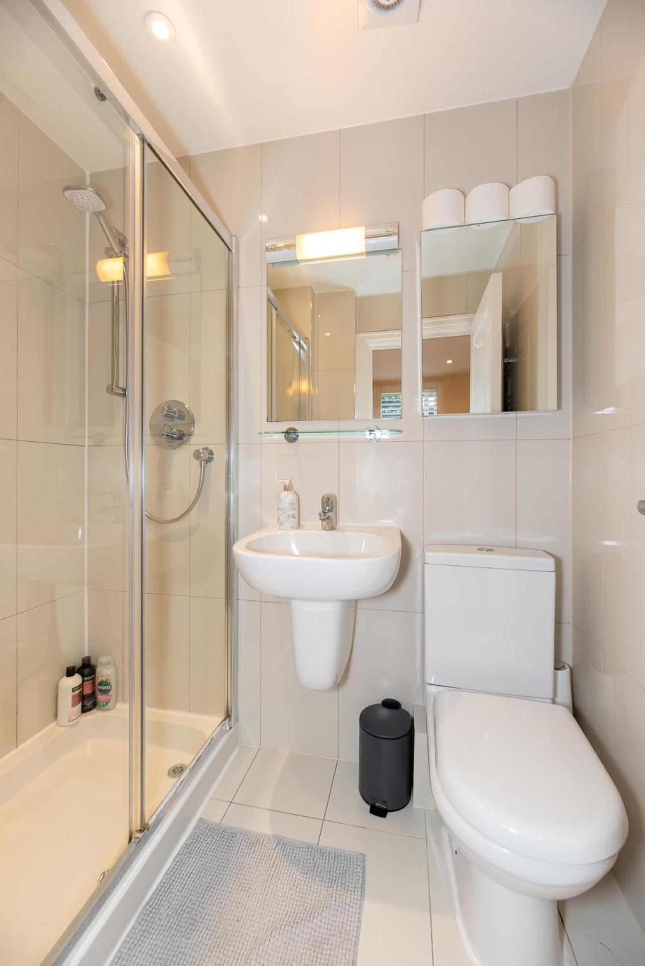 3 Bedroom With Private Terrace In Pimlico, Westminster, Victoria Londres