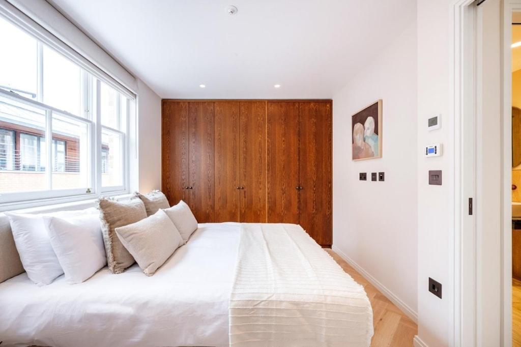 Covent Garden 2 Bed 2 Bath Duplex Appartement