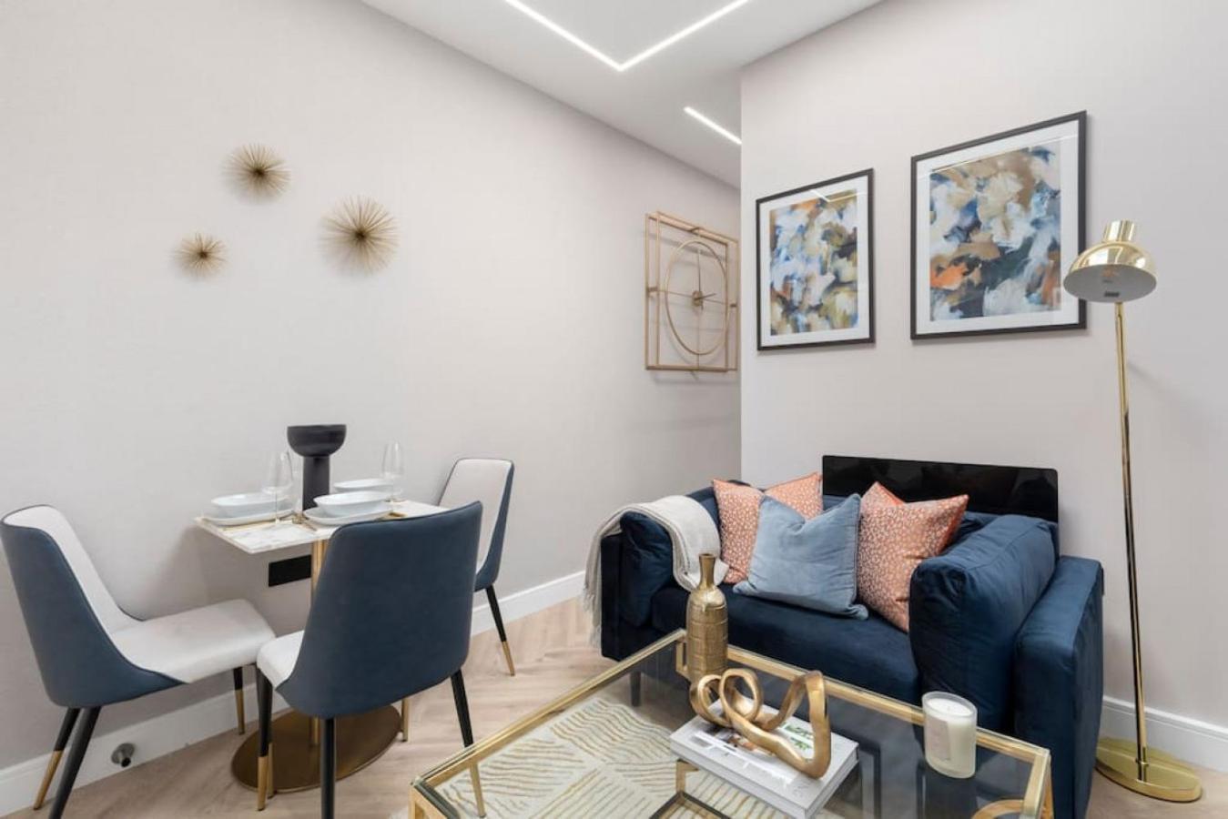 Apartamento 5 Star Accommodation, 2 Minutes To Brent Cross Station *