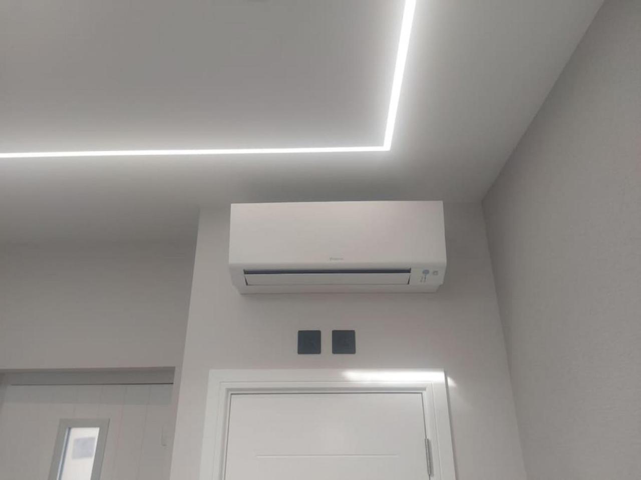 Apartamento 5 Star Accommodation, 2 Minutes To Brent Cross Station Londres