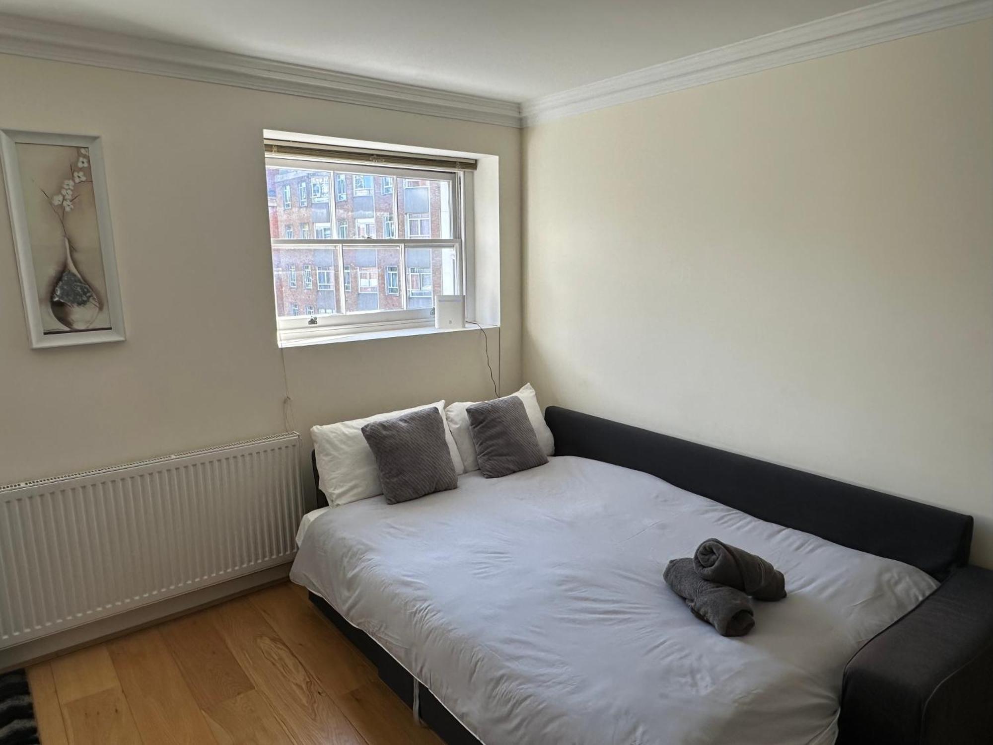 Lx Russell Square