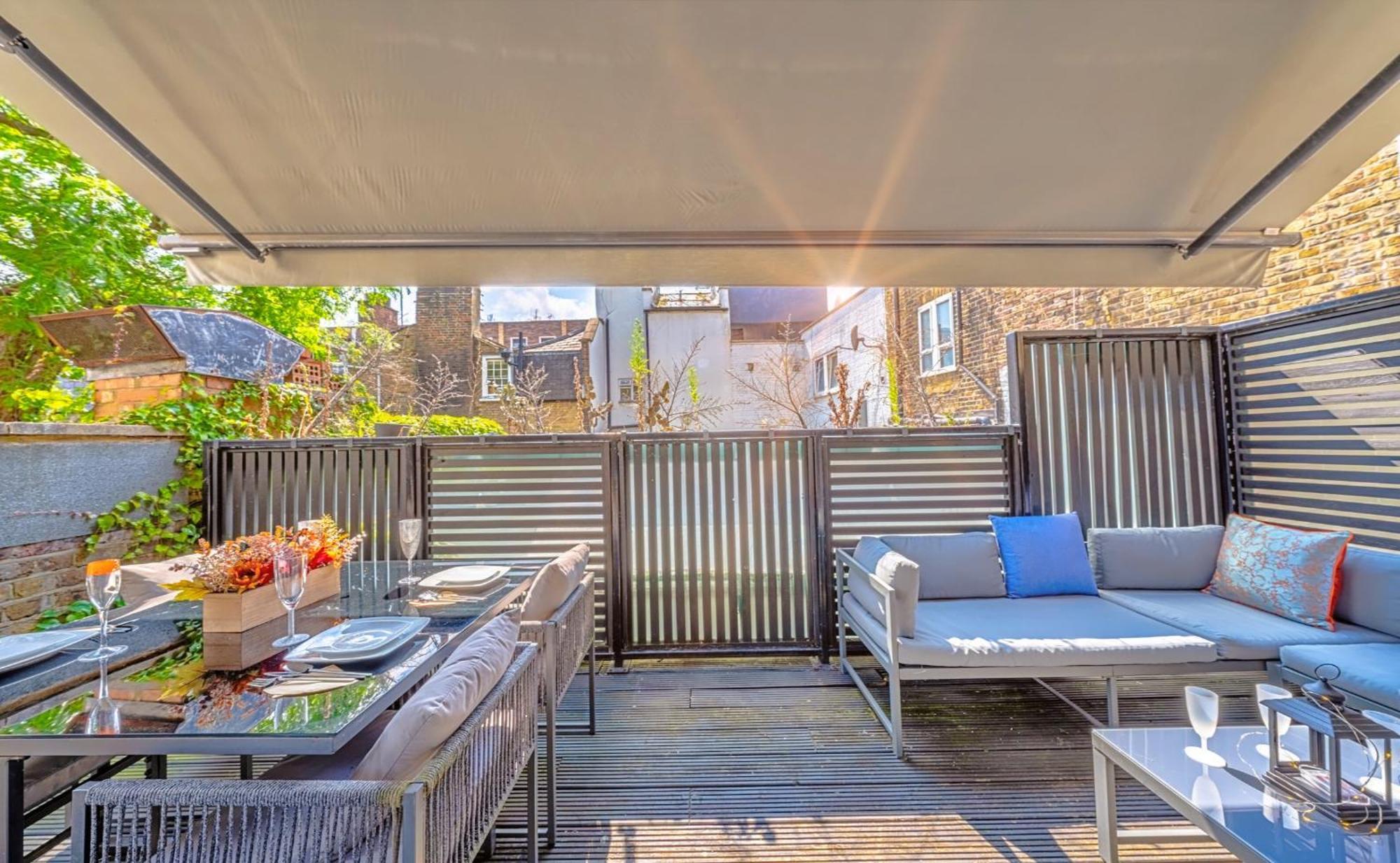 Designer Victorian Flat With Large Terrace Londres