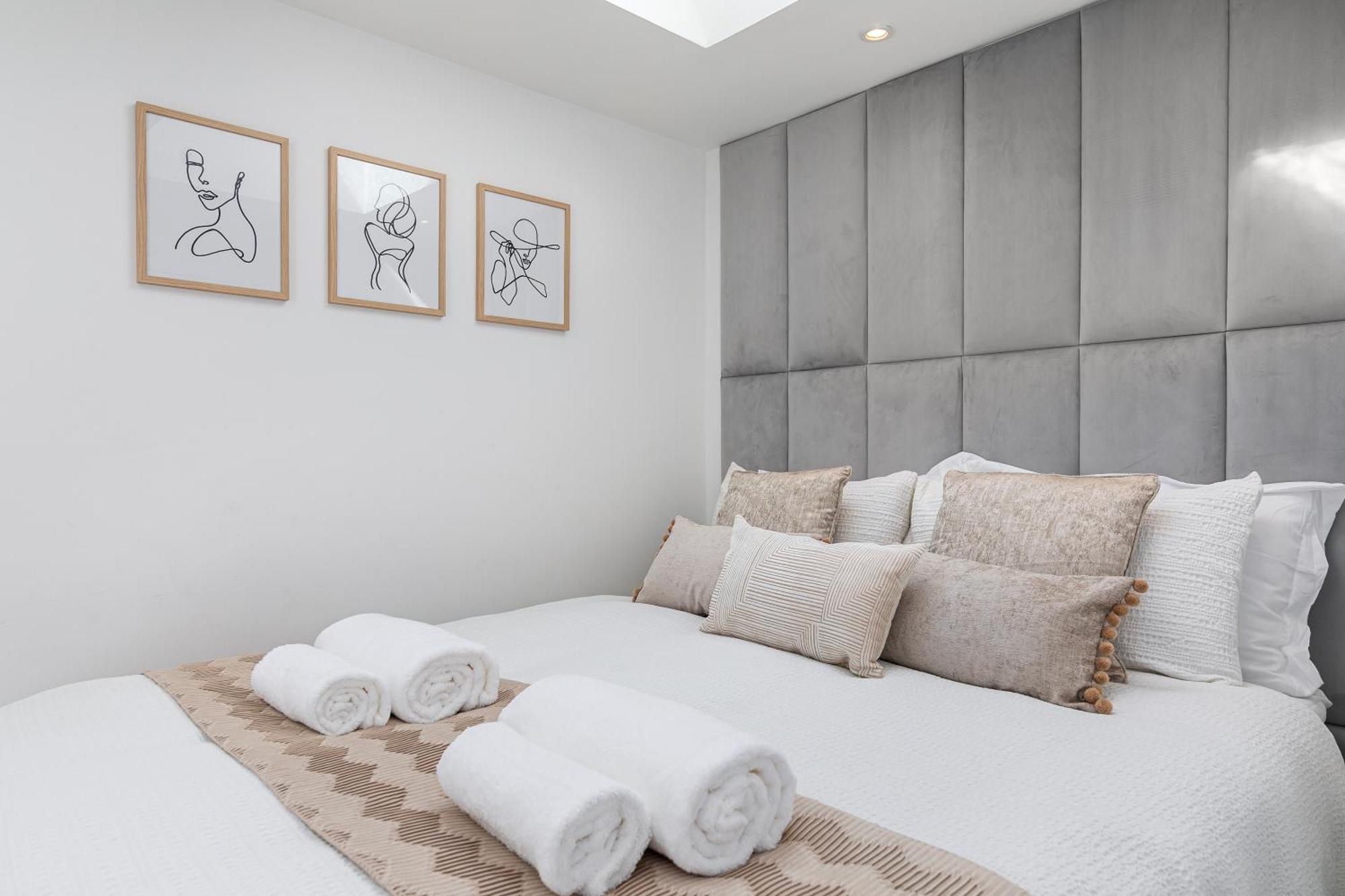 Flat In Queens Park London