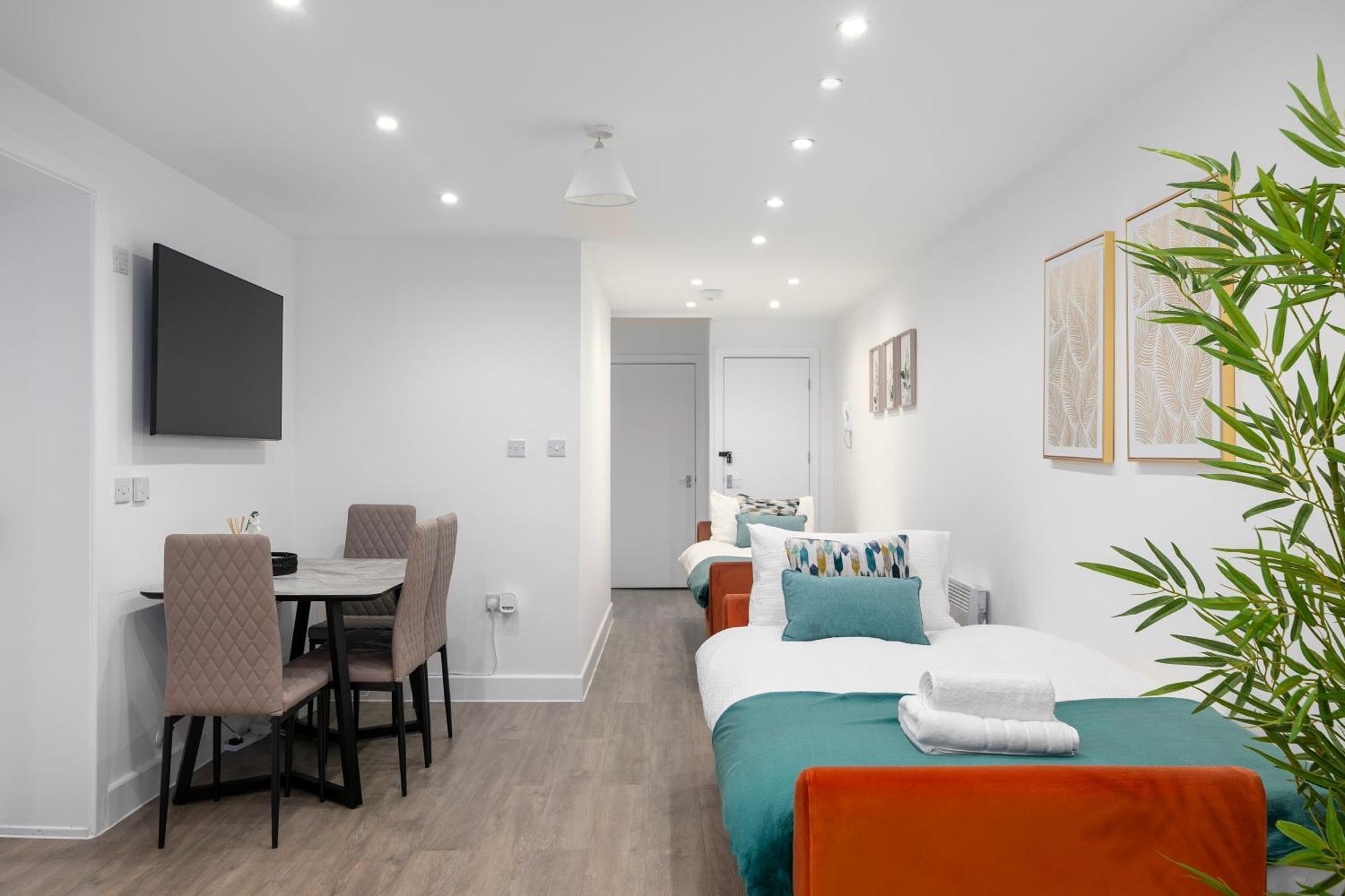 Flat In Queens Park