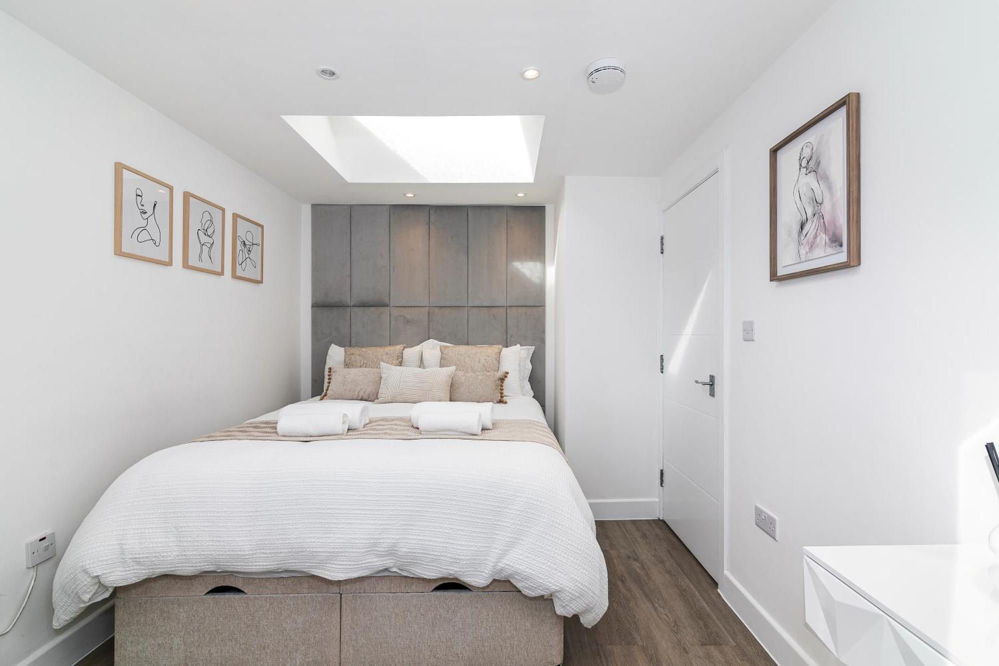 Flat In Queens Park * London