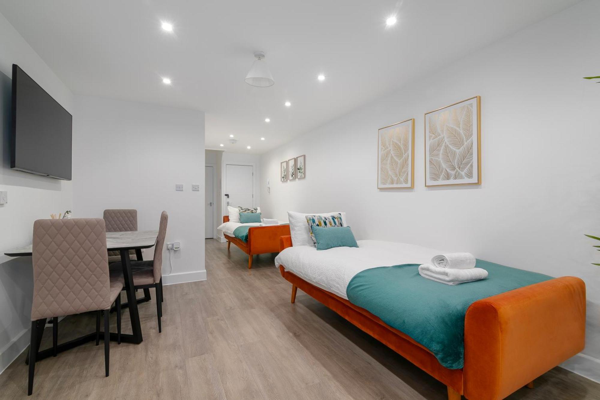 Apartment Flat In Queens Park London