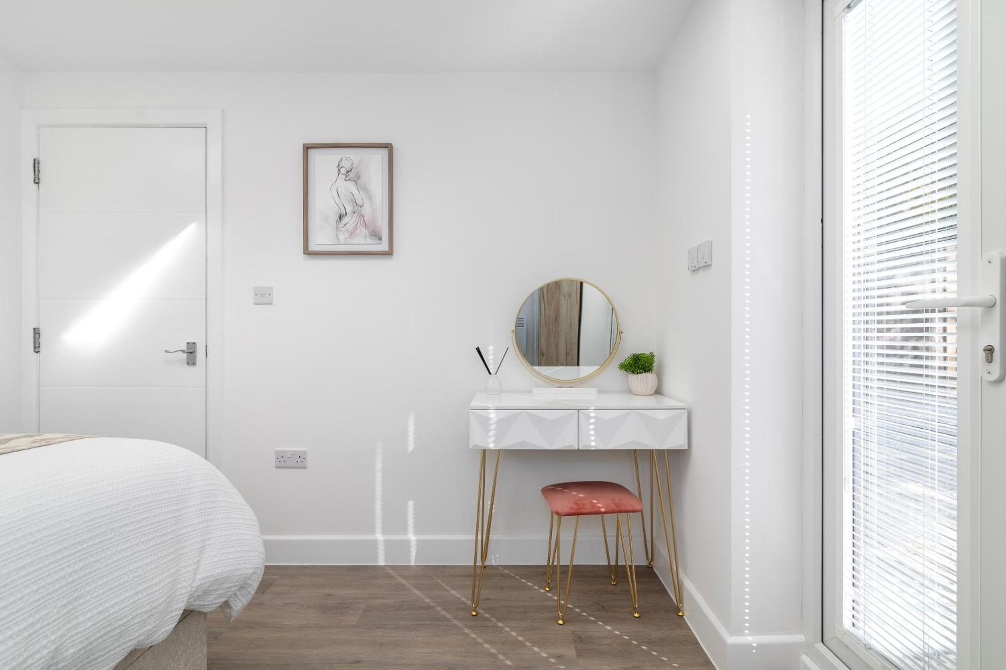 Flat In Queens Park London