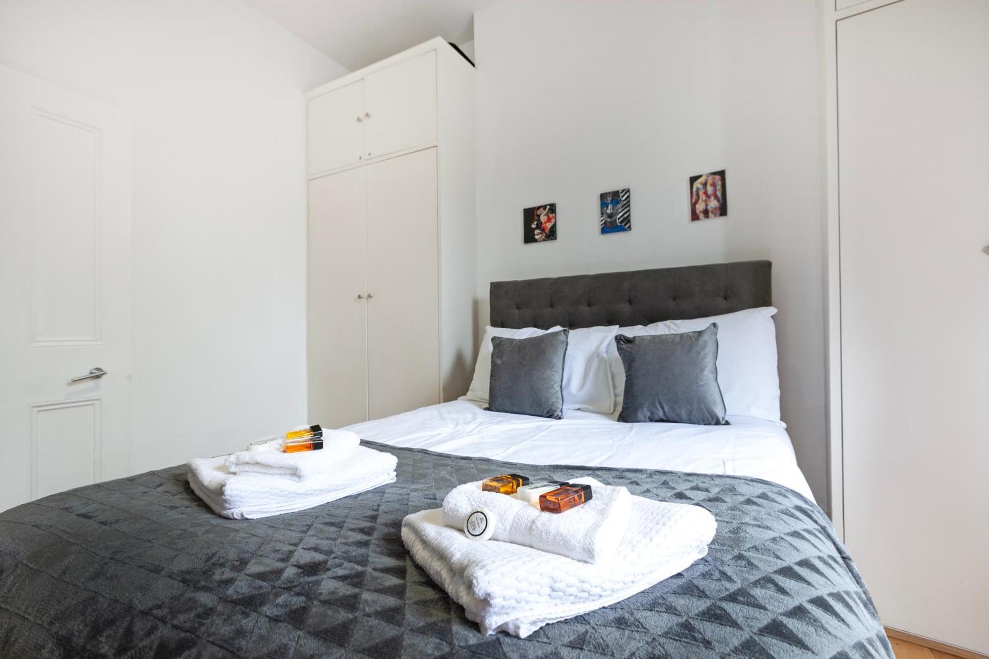 Charming Two-bedroom Flat In Notting Hill Apartment