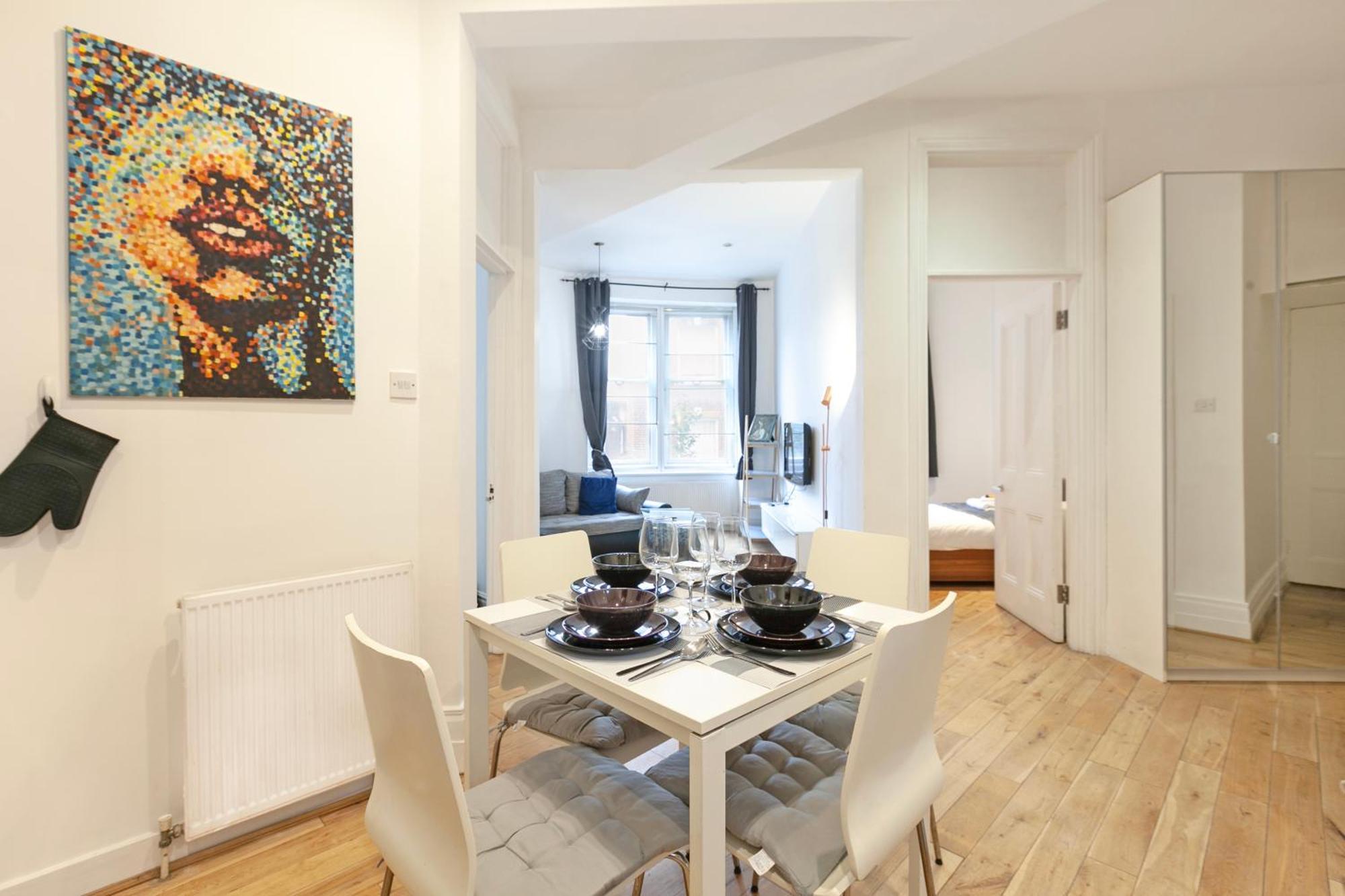 Charming Two-bedroom Flat In Notting Hill *
