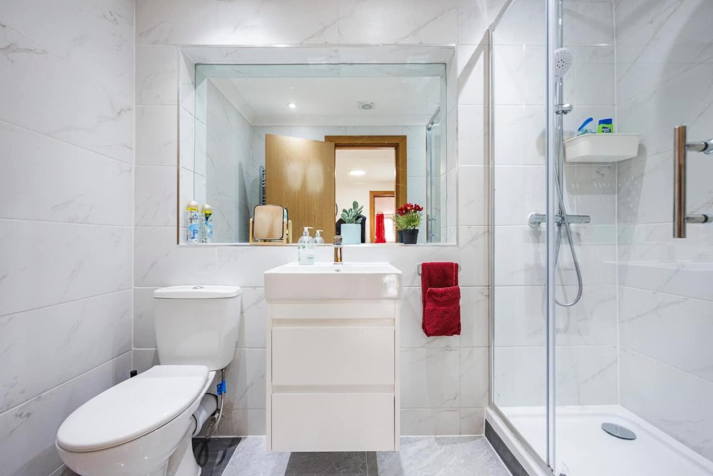 Apartamento 2 Bedroom Charming & Magnificent Flat