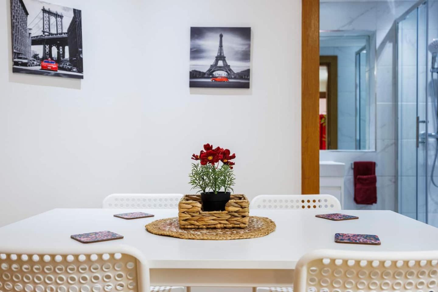2 Bedroom Charming & Magnificent Flat Apartamento *