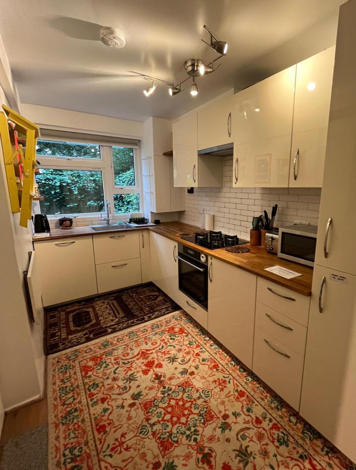 Appartement Cozy 1-br Garden Flat For Up To 4 In East Londres