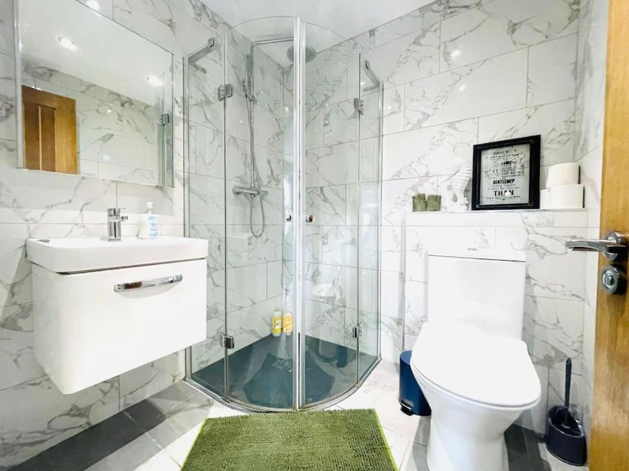 Bright Flat Near To Tower Bridge Apartamento Londres
